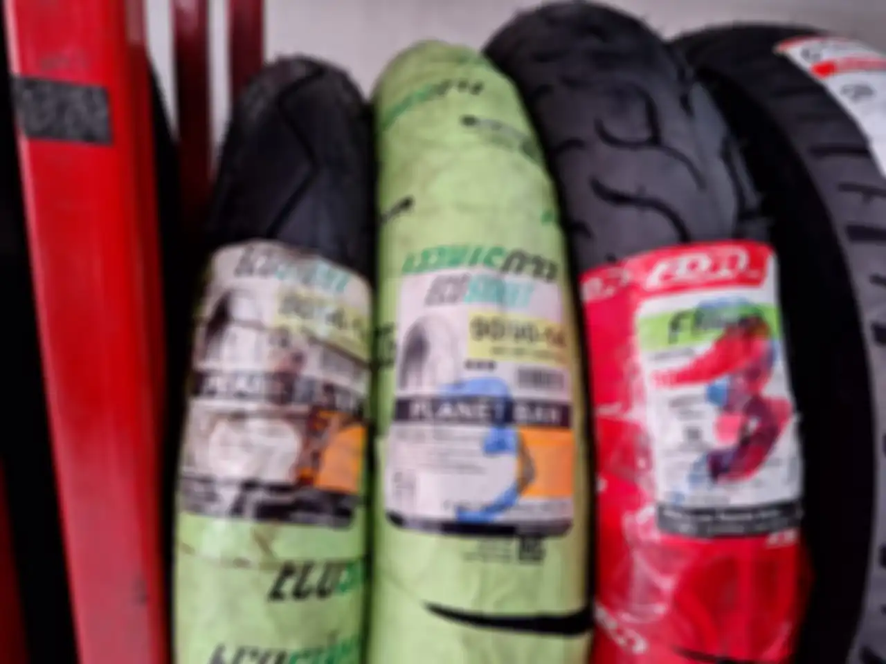 Planet Ban Ecostreet, ban motor matic Rp 100 ribuan 
