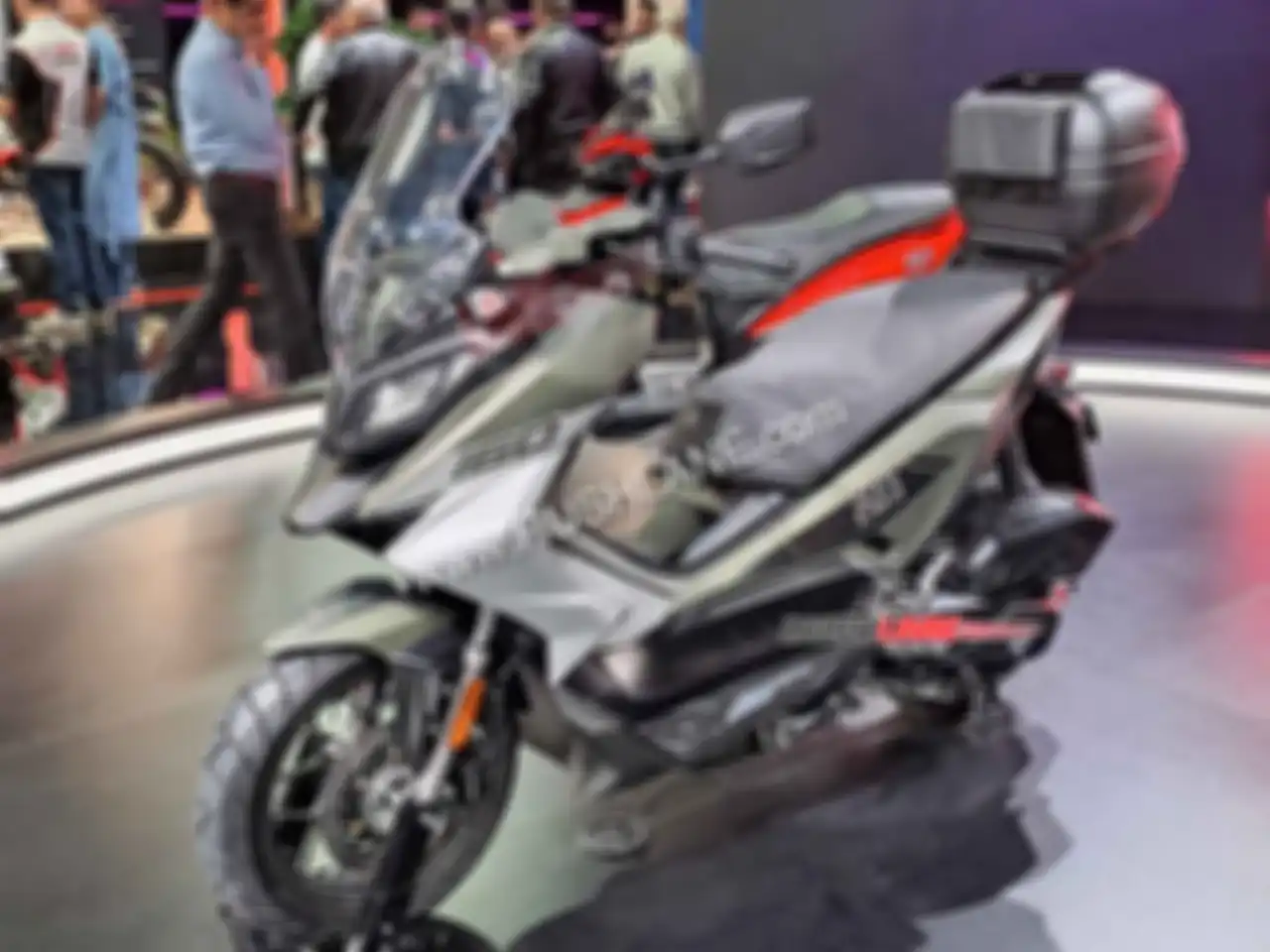 Hero Xoom 160 meluncur di EICMA 2023 Milan. 