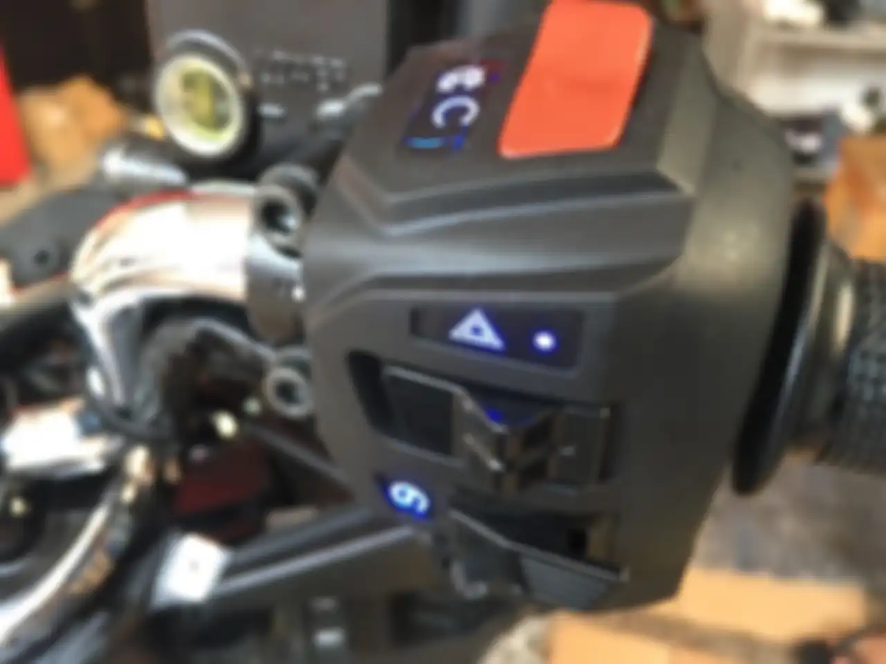 Saklar Pulsar 200NS