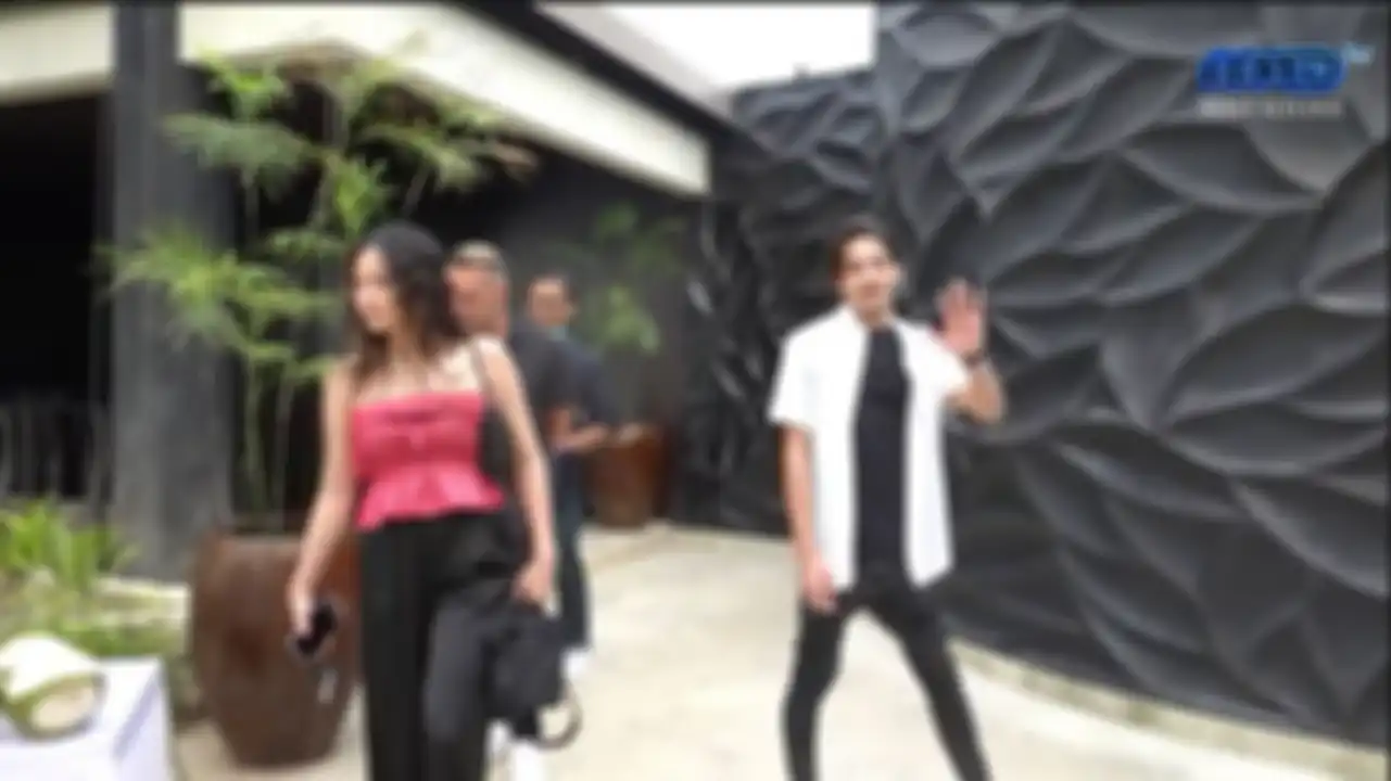 Al Ghazali menyambut kedatangan keluarga Alyssa Daguise