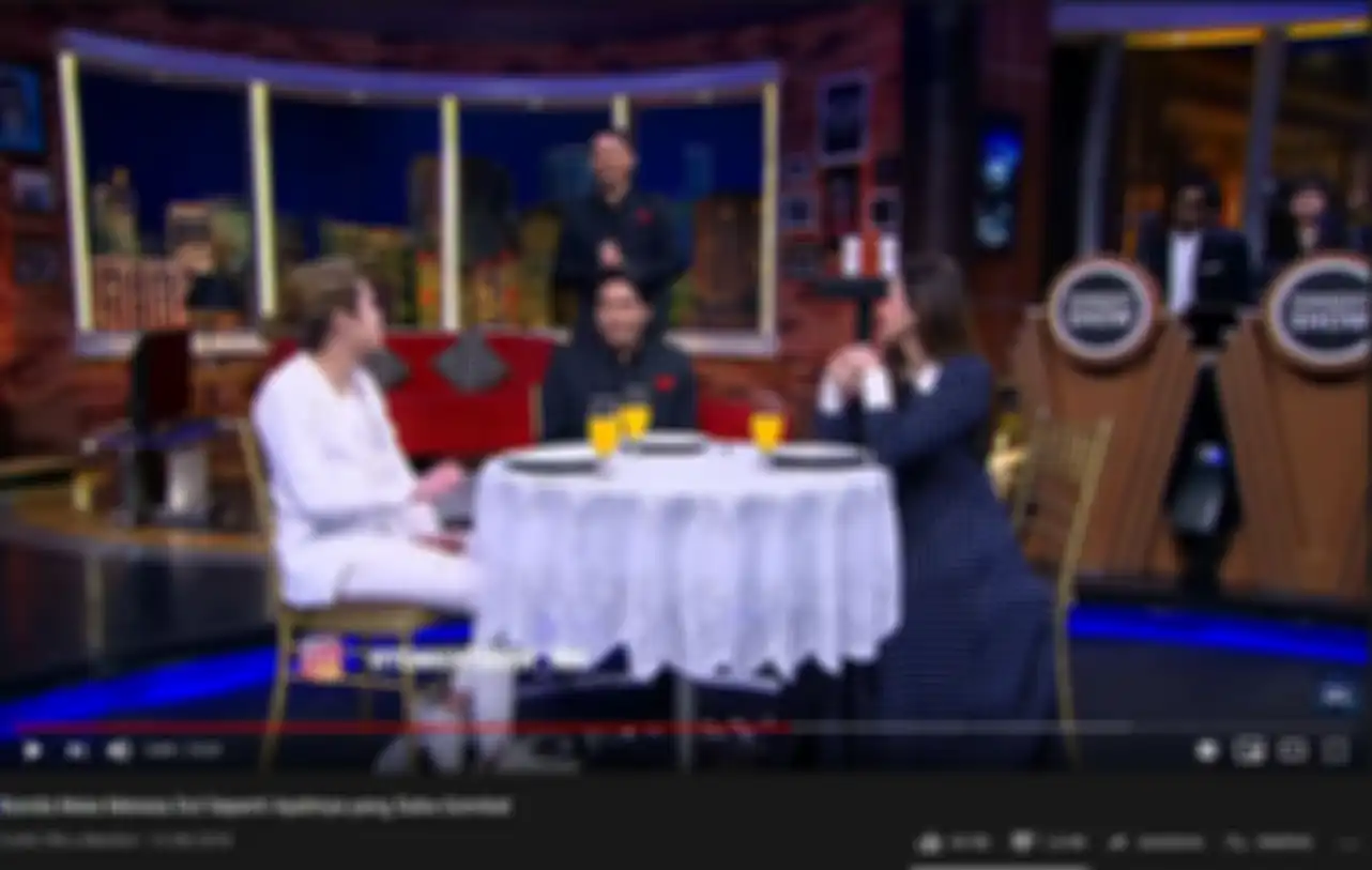 Dul Jaelani dan Maia Estianty saat jadi bintang tamu di acara Tonight Show