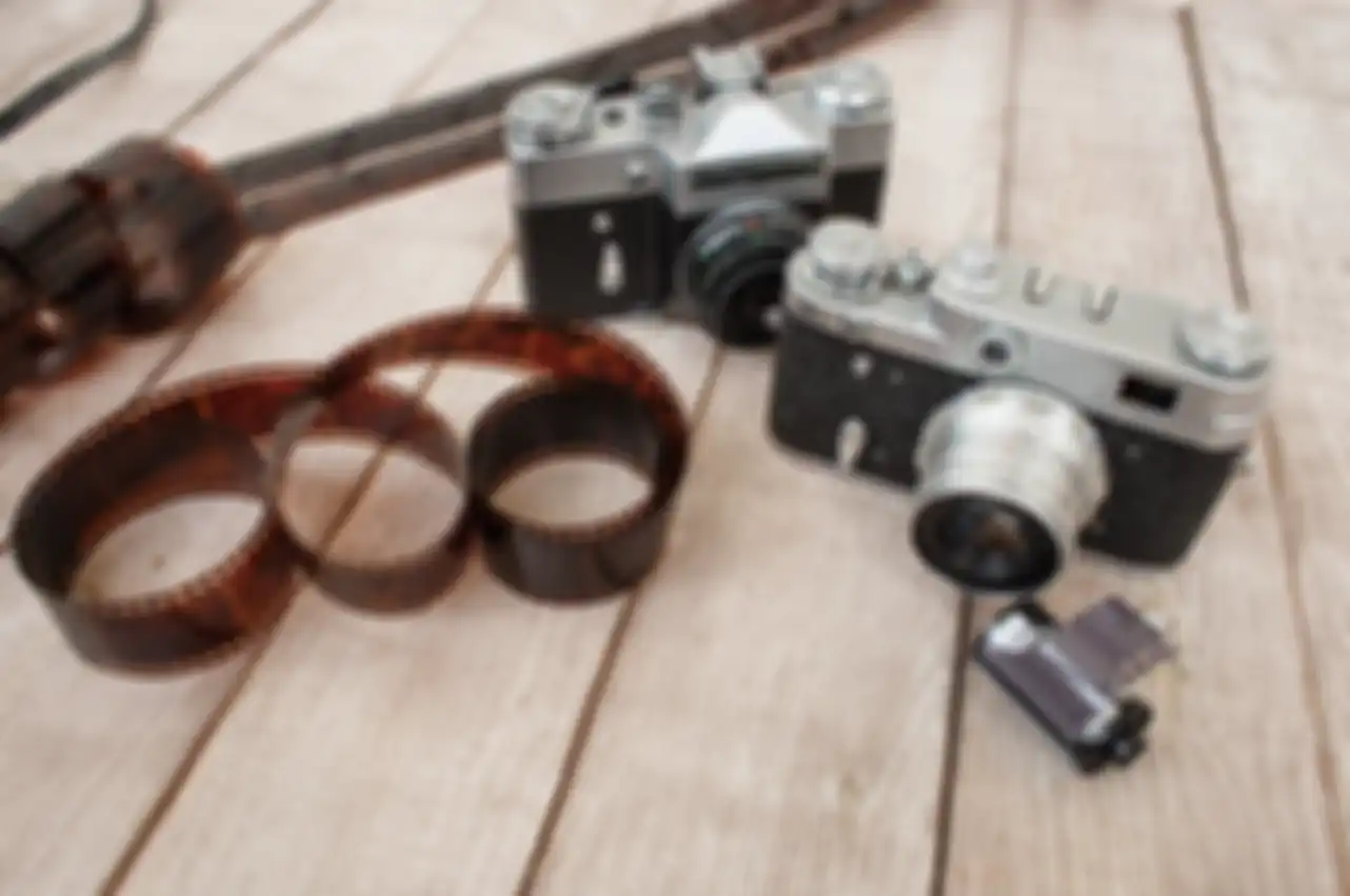 Barang jadul tahun 90-an - kamera analog