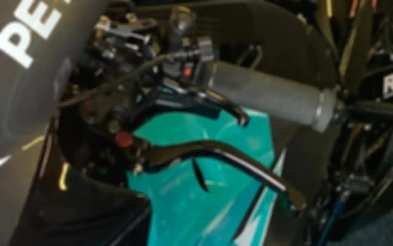 Tuas pengatur ketinggian motor milik Fabio Quartararo