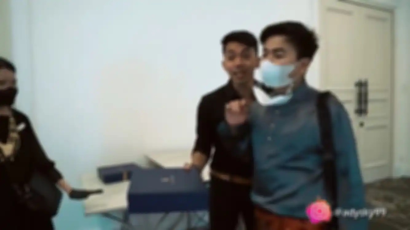Harga satu box makanan bridesmide Lesti Kejora dan Rizky Billar buat melongo