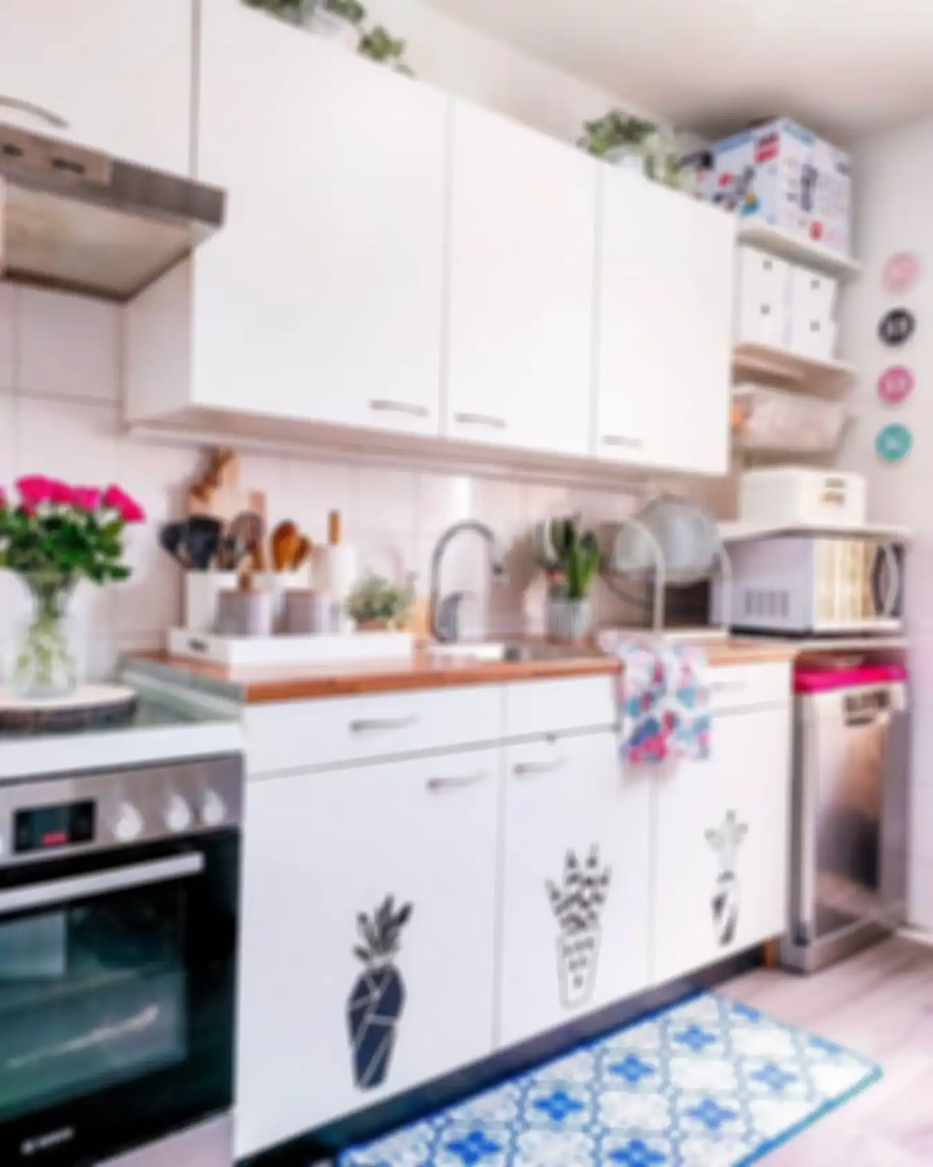 Ternyata 2 barang dapur ini tak boleh ditaruh dekat kulkas agar keluarga di rumah tetap harmonis. Aturan feng shui ungkap penjelasannya.