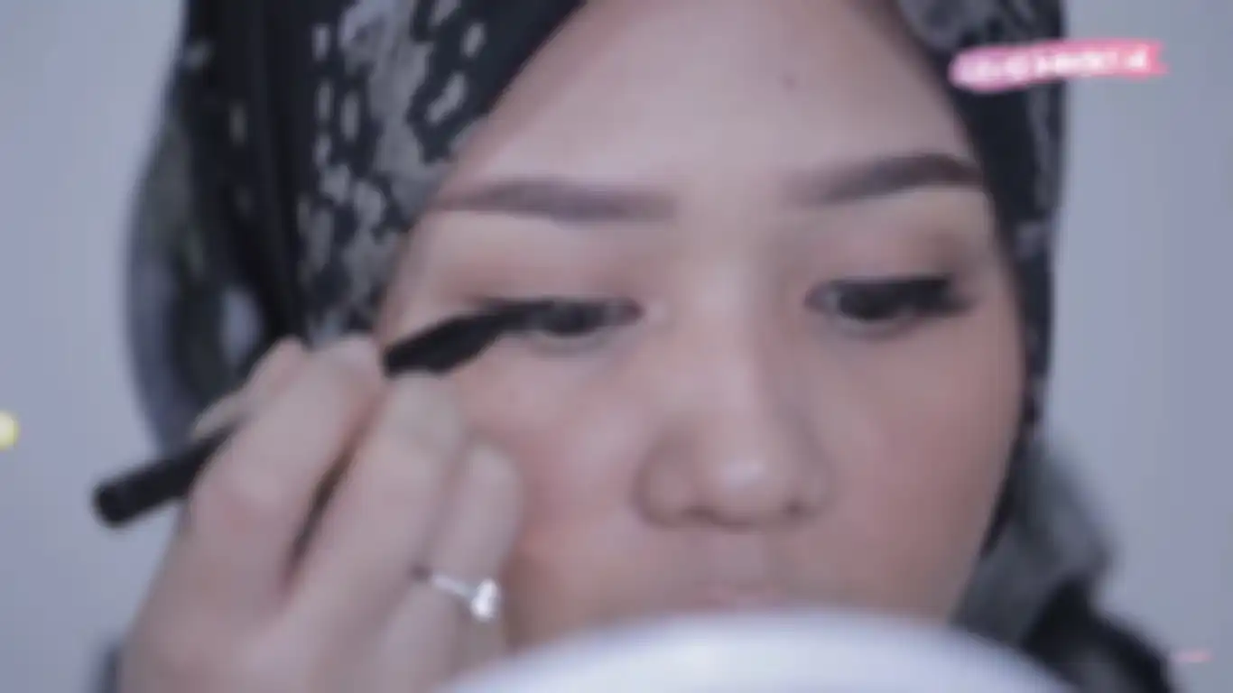 Tutorial eyeshadow ala cewek Korea