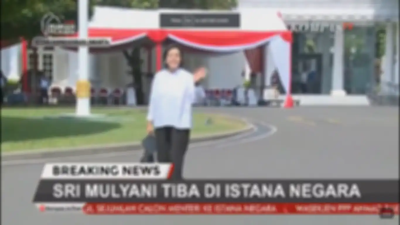 Sri Mulyani sambangi Istana Negara pagi ini.