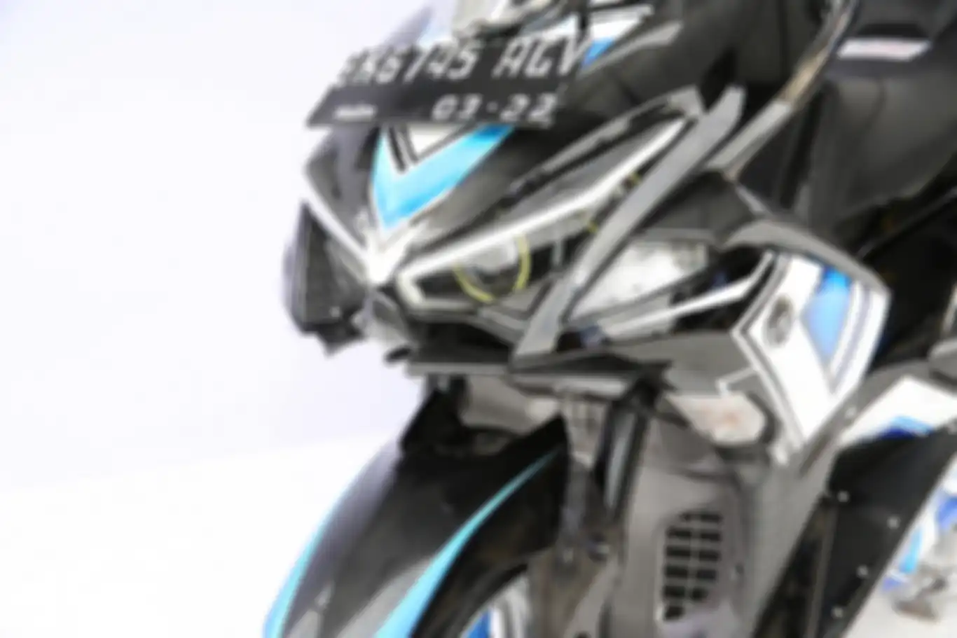 Ubah head lamp dengan lampu proyektor