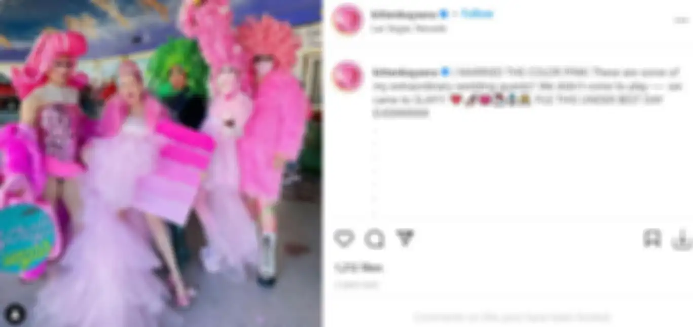Pernikahan teraneh di dunia, seorang perempuan menikah dengan warna pink