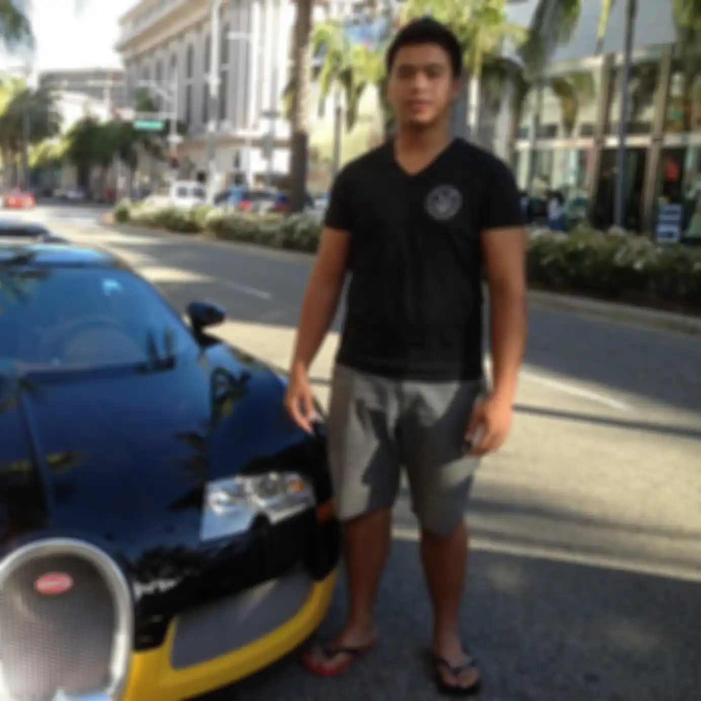 Pengemudi Pajero William Yani yang menampar sopir Yaris Yohanes Aditya gampang emosi gegara masalah begini. Foto statusnya jadi bukti.