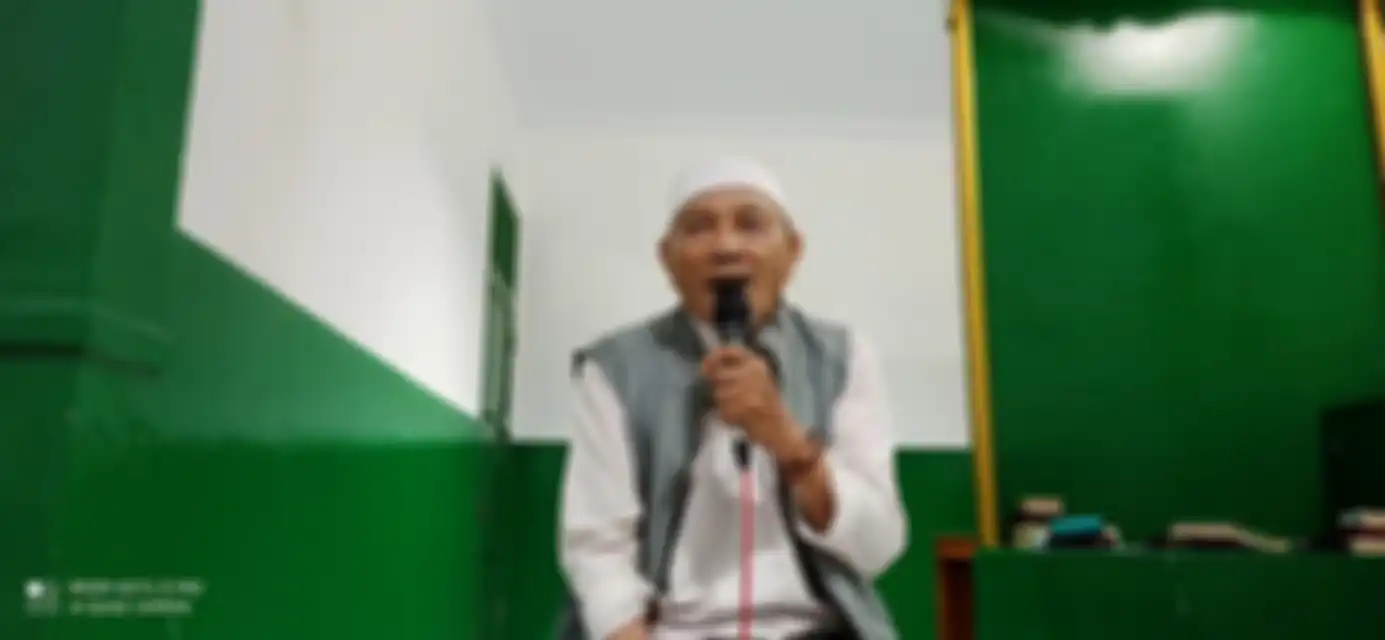 Ahmad Shobirin menteri pendidikan Khilafatul Muslimin dapat gaji yang sumbernya dari sini. Anggotanya tangisi uang Rp 2,3 miliar yang dibawa polisi.