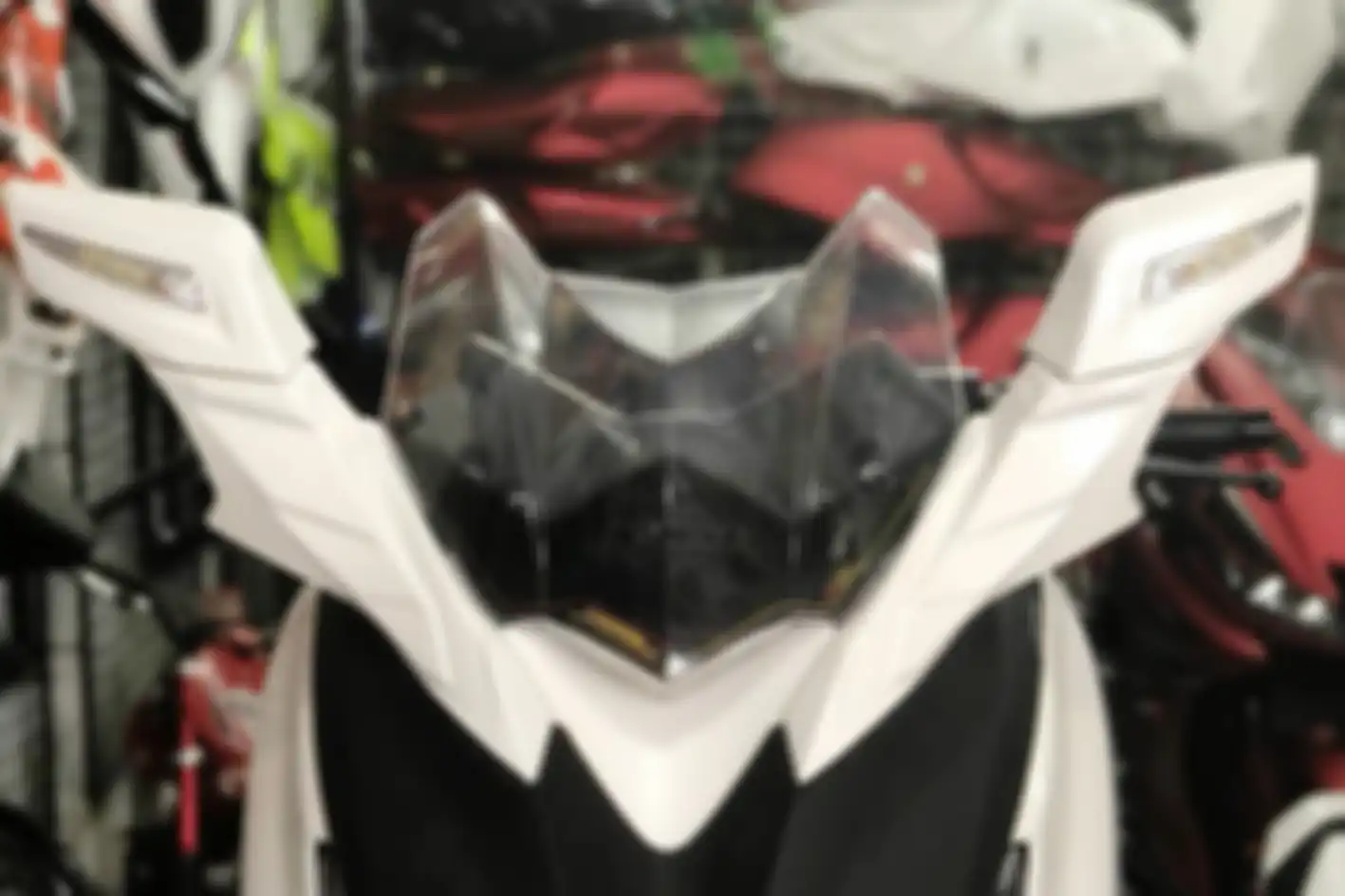 Spion VND Racing model Transformers Yamaha XMAX 250