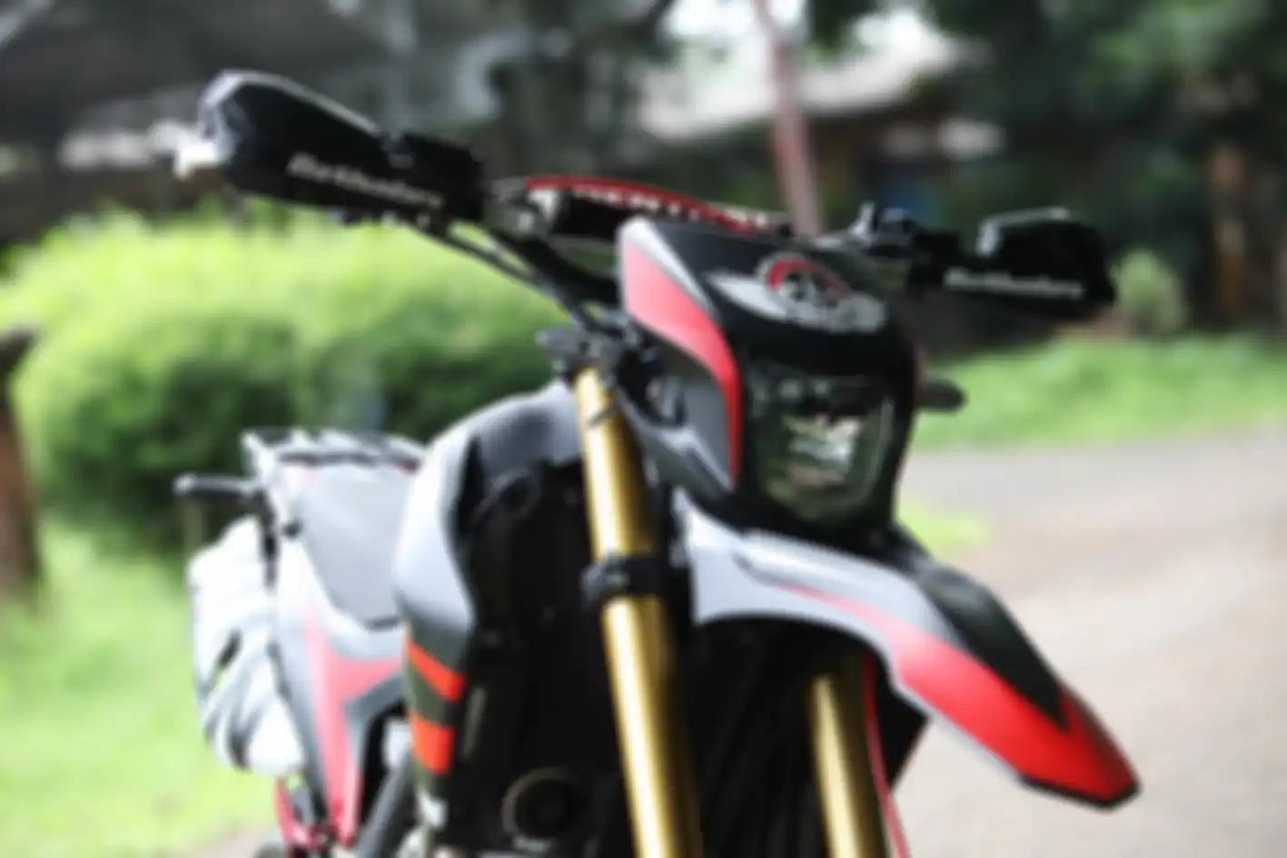 Honda CRF250Rally Supermoto CAOS Custom Bike