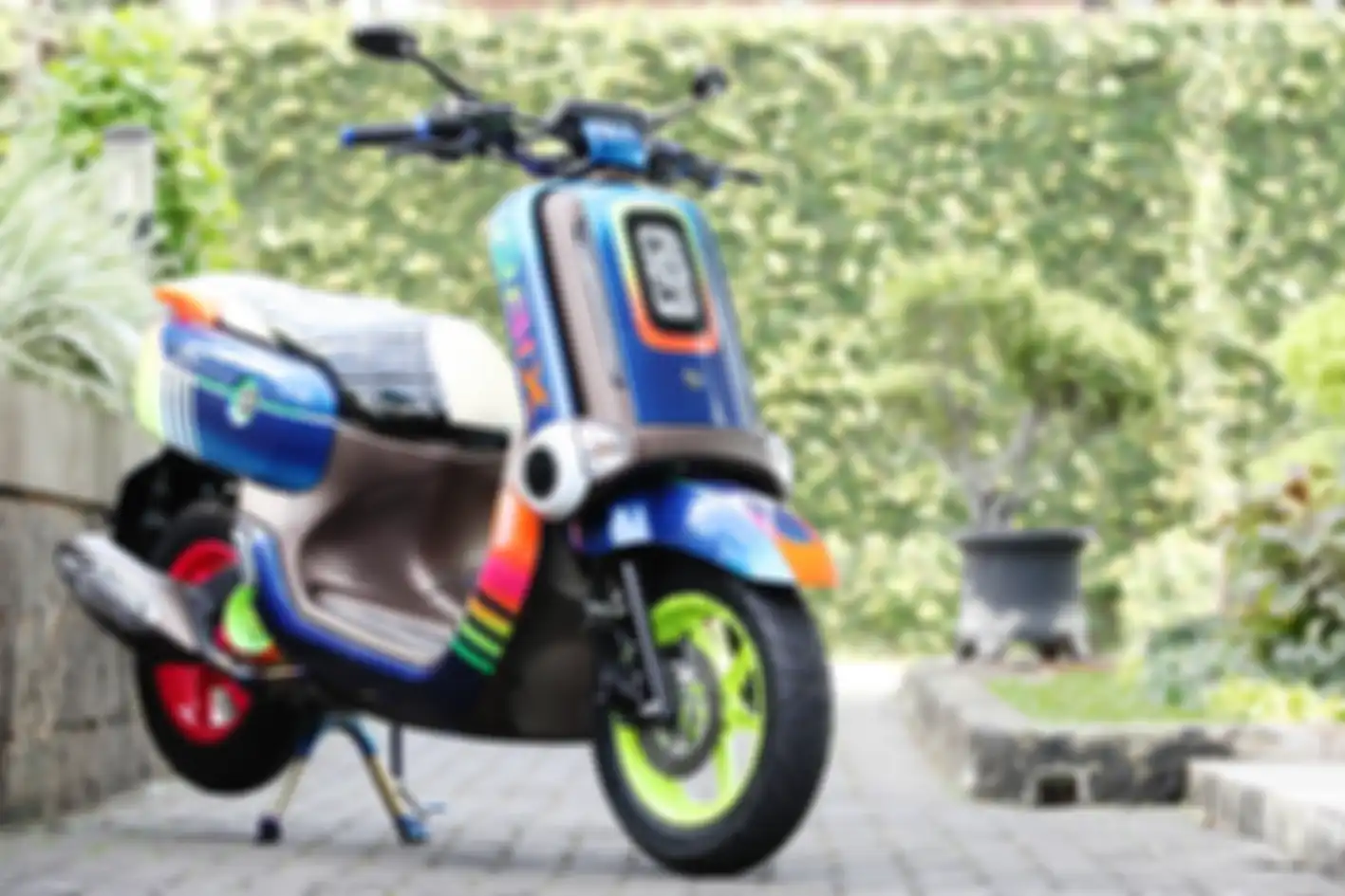 Yamaha QBIX Thailand Mr. Moo