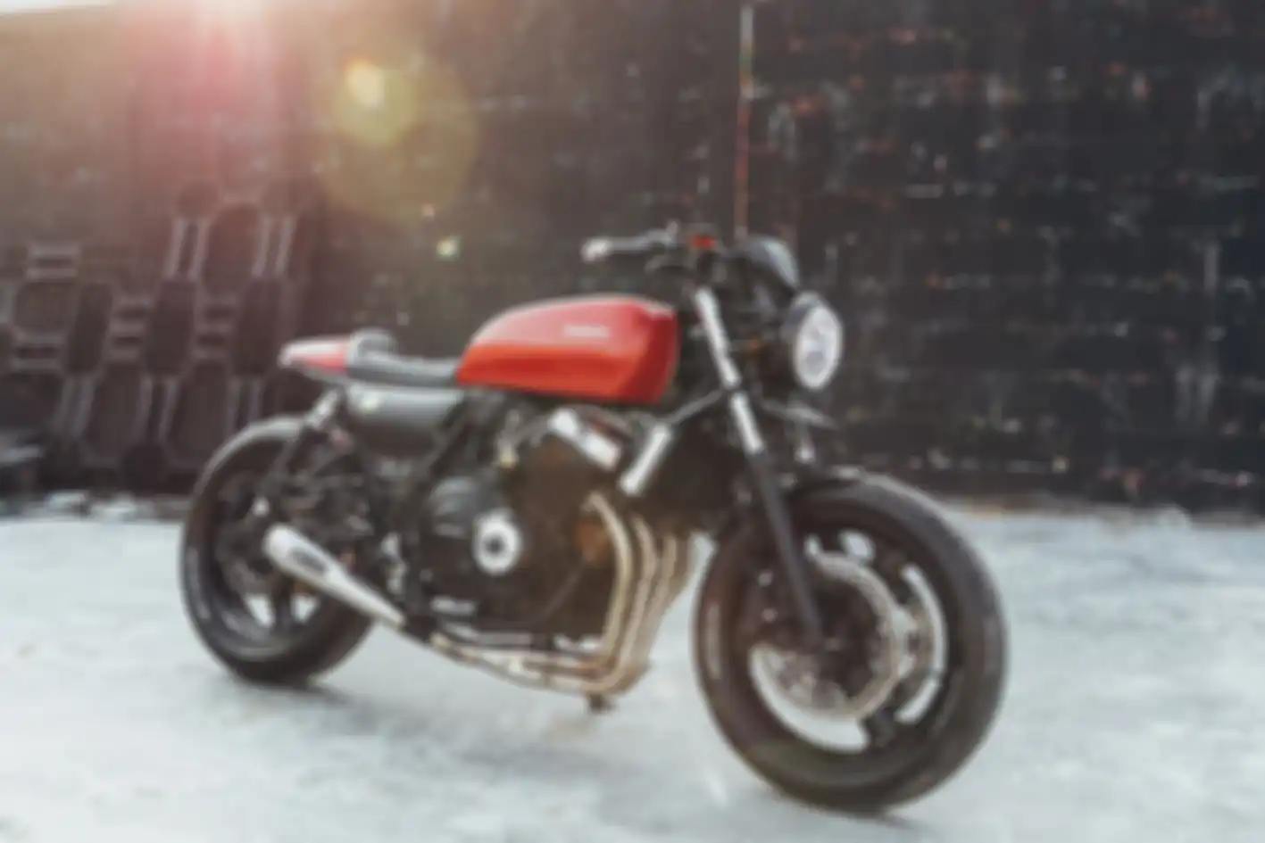 Honda CB400 SF Cafe Racer Treasure Garage