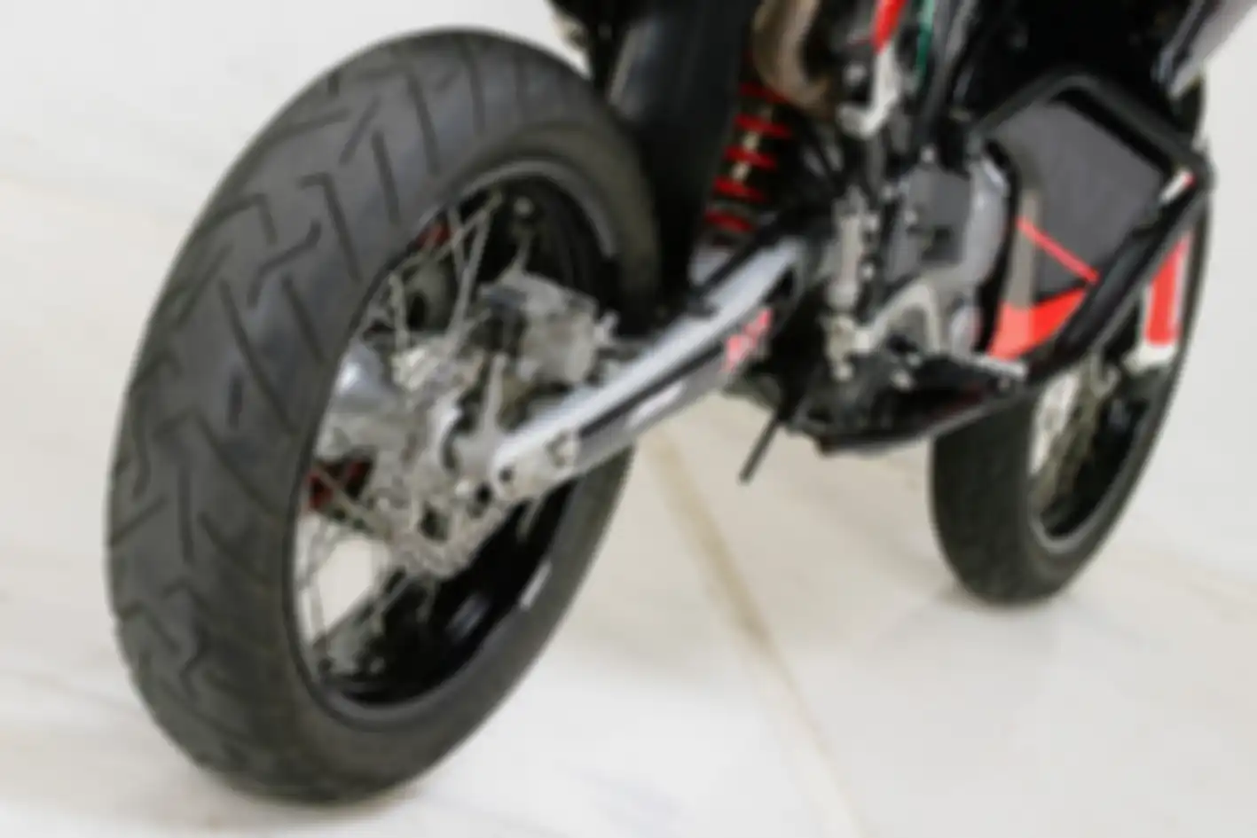 Honda CRF250 Rally Supermoto Simpel CAOS Custom Bike