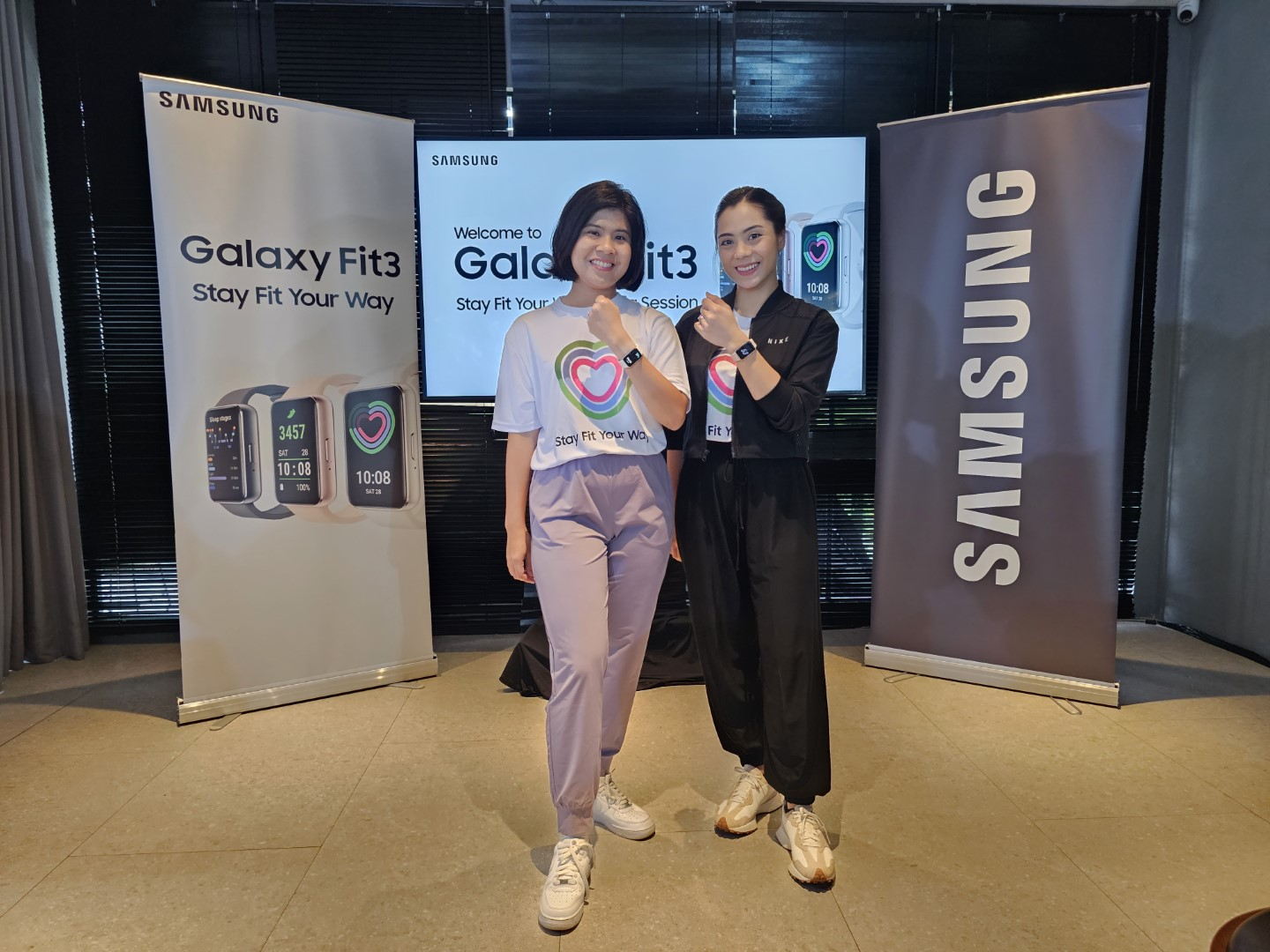 Annisa Maulina MX Product Marketing Senior Manager Samsung Electronics Indonesia dan Greetha Granzetta Health Enthusiast dan Director of Alder Wellness Studio