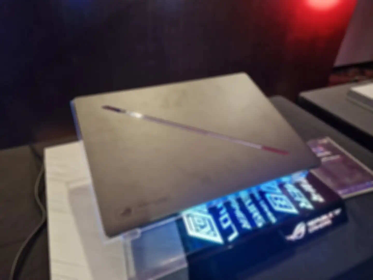 Slash lighting di ROG Zephyrus edisi 2024