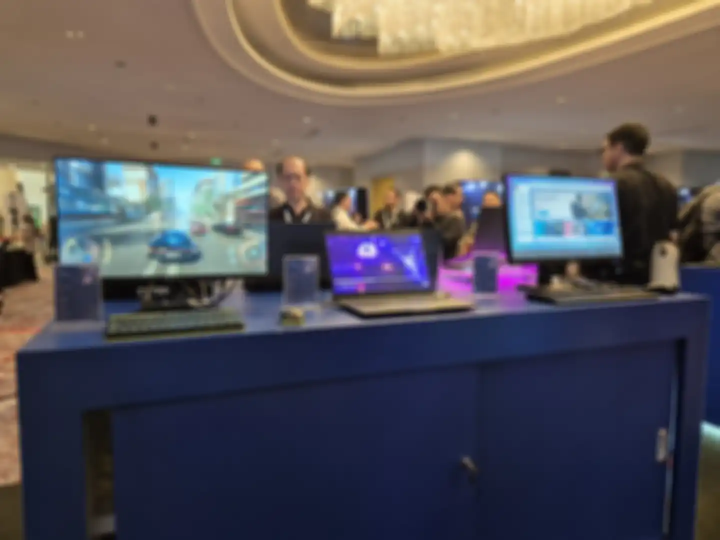Intel menampilkan sejumlah rpoduk dan potensi dari AI di acara Intel AI Summit 2024