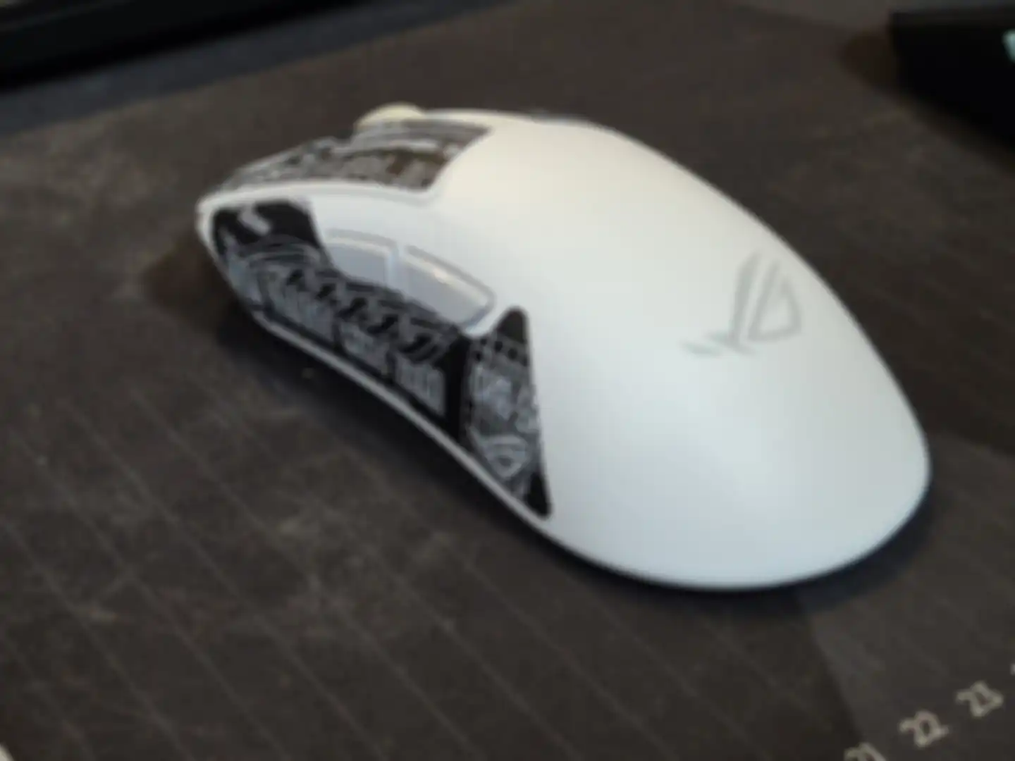 ASUS ROG Keris II ACE