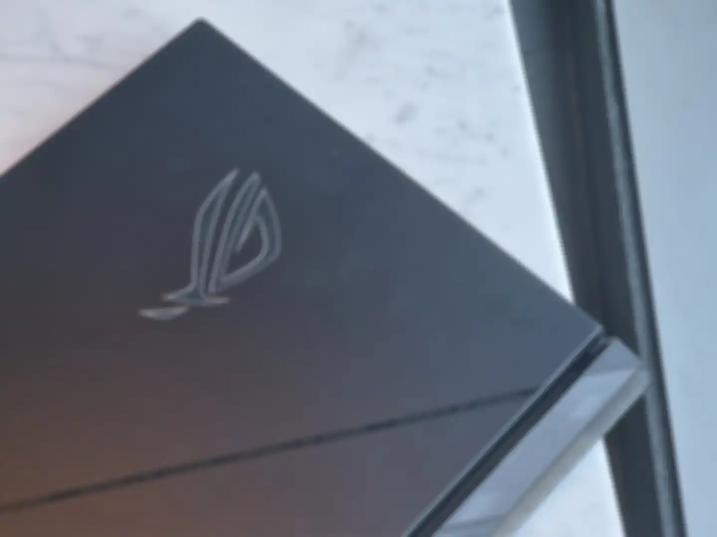 ASUS ROG STRIX SCAR 18 (G834JYR)