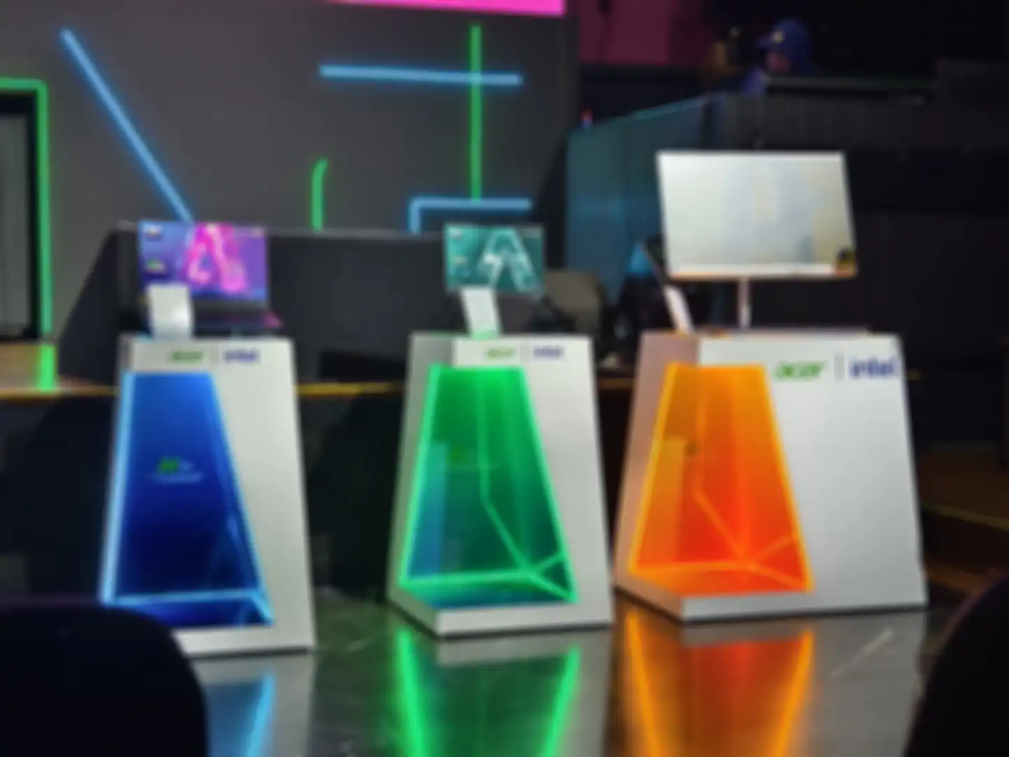 Lini laptop dan pc AIO ACER yang ditenagai intel core ultra