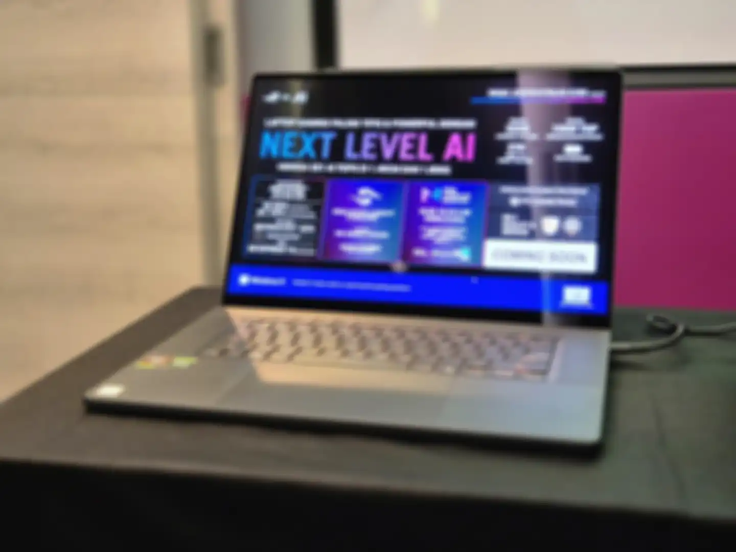 ASUS ROG Zephyrus G16 dengan chip AMD 300 Series