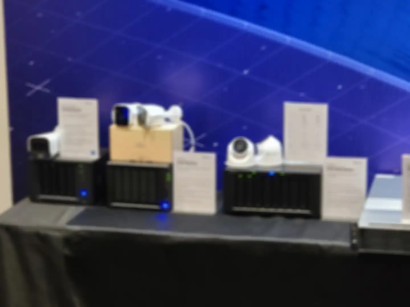 Sistem NAS & kamera surveillance dari Synology