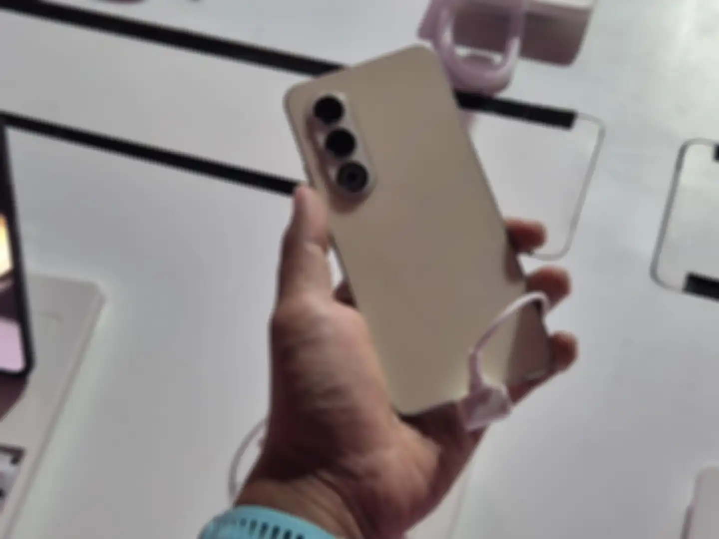 iTel S25