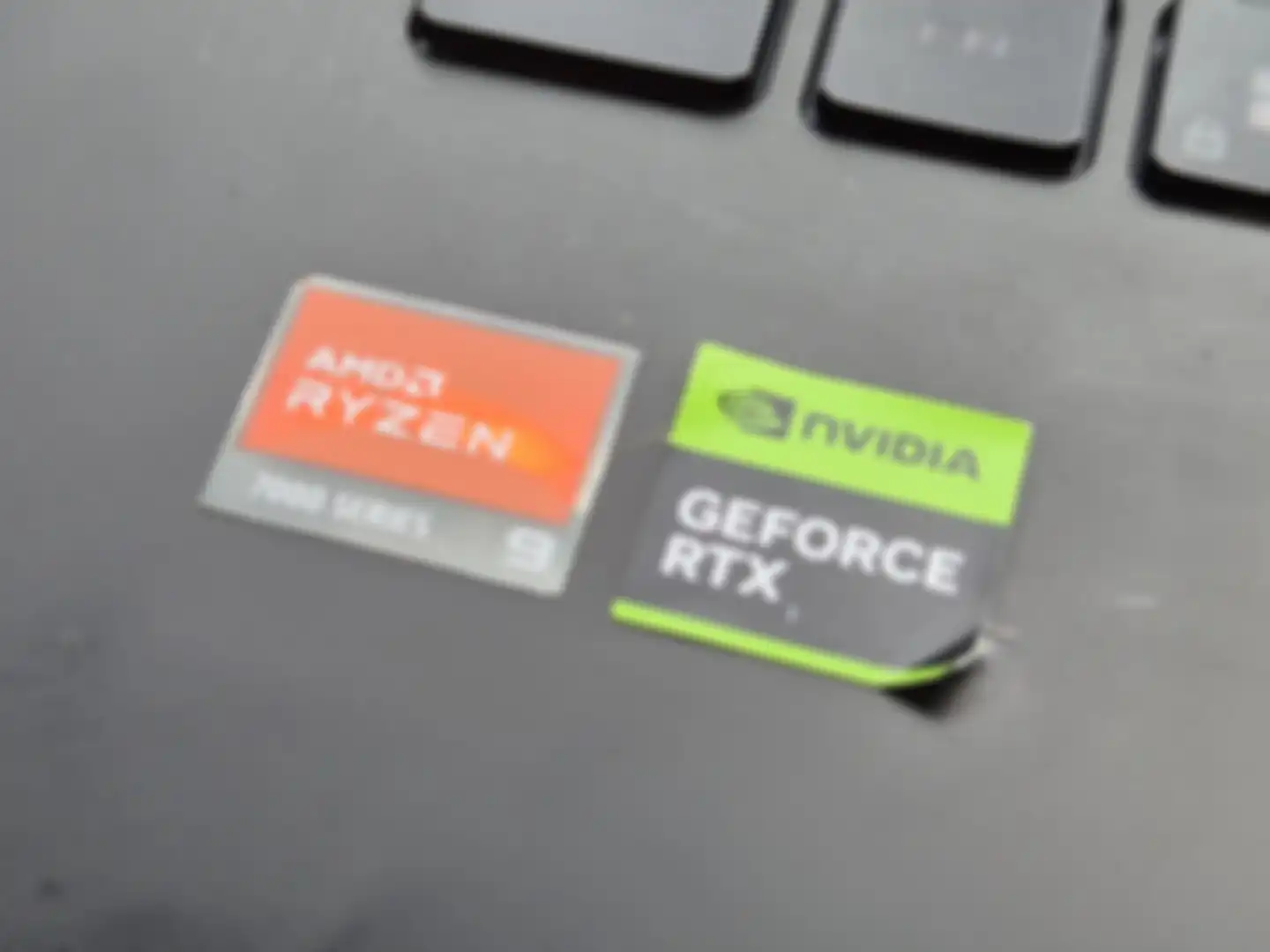 ASUS ROG Strix Scar 17 (G773P) menggunakan racikan Processor AMD & Nvidia RTX