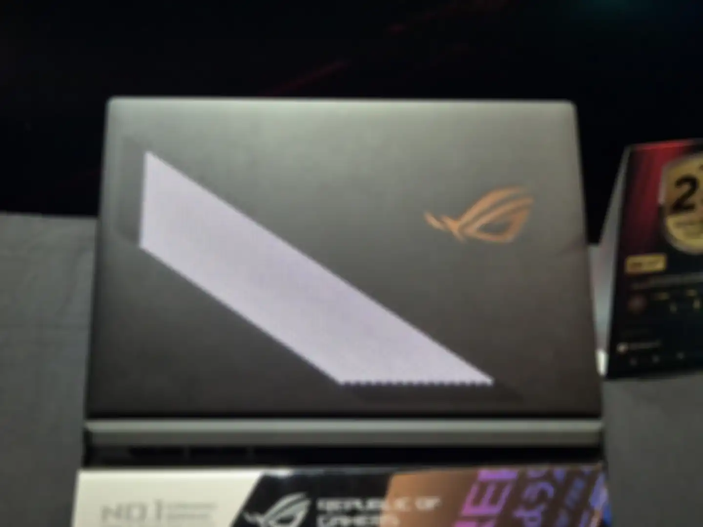 ROG Strix Scar 16/18
