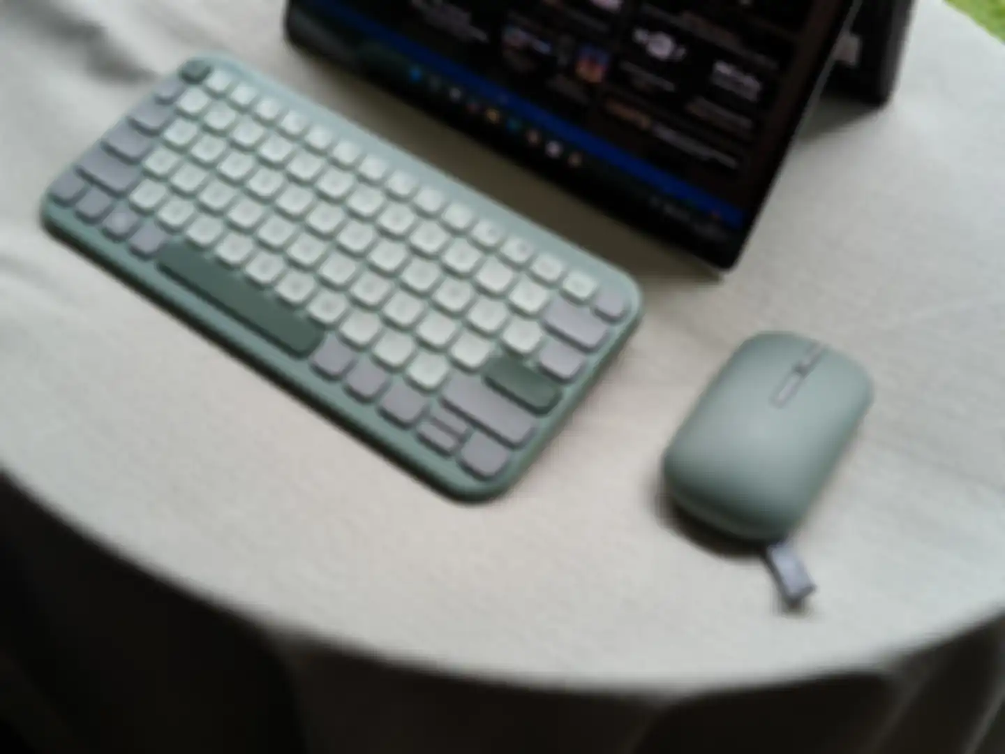  ASUS Marshmallow Mouse MD100, & ASUS Marshmallow Keyboard KW100