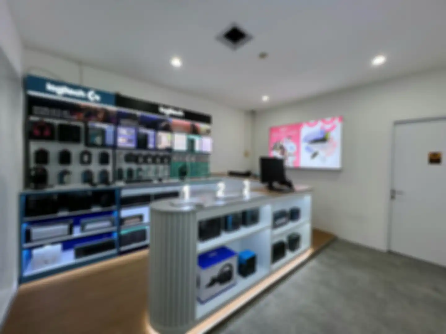 Logitech Official Brand Store di Mangga Dua Mall