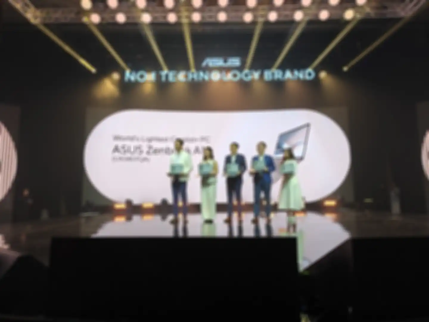 Peluncuran ASUS Zenbook A14