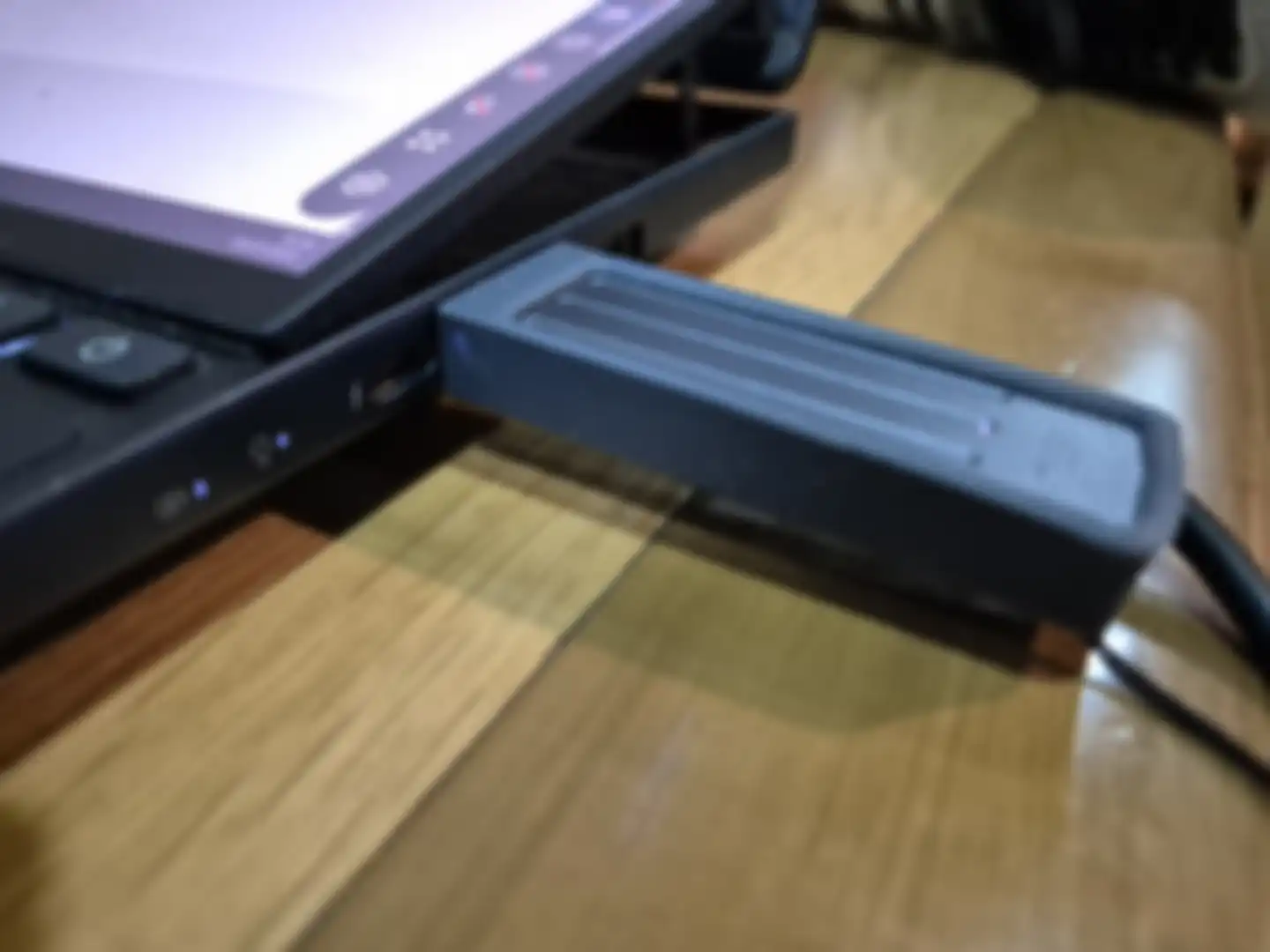 Lokasi port USB Seagate