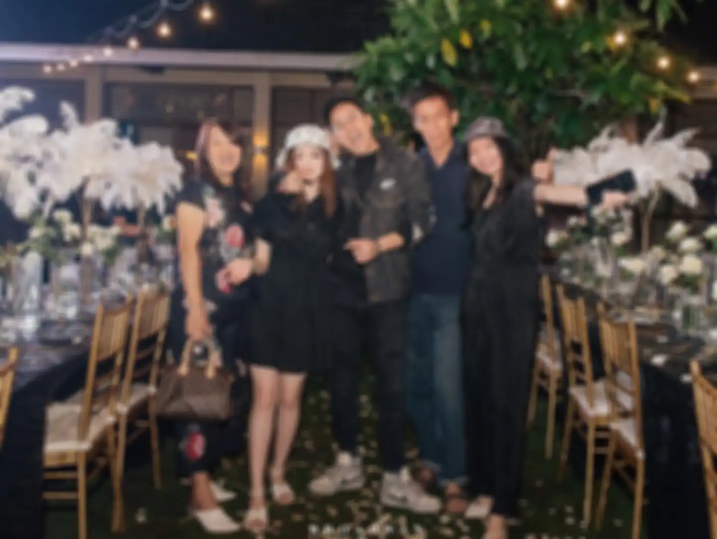 Indra Kenz sukses menipu satu Indonesia. Nikita Mirzani ikut kena trik tunangan Vanessa Khong. Indra ngaku rumah Alam Sutera bukan miliknya.