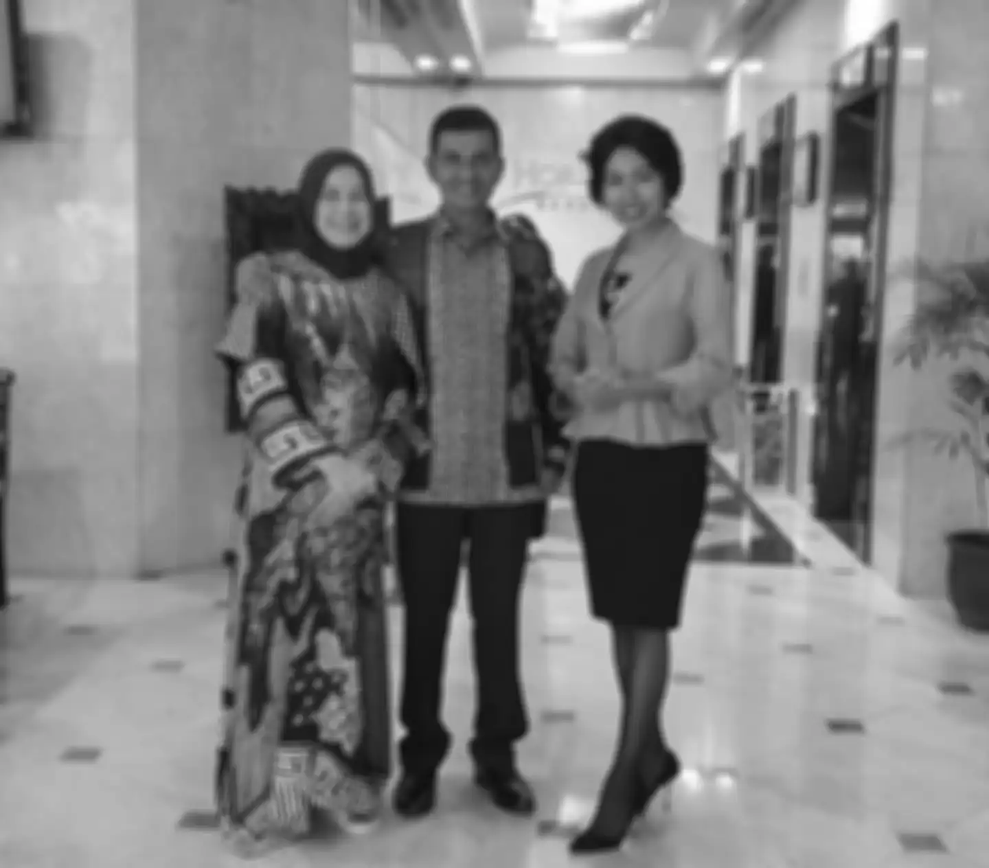 Sekalipun identitas wanita anak jenderal sudah dikuliti, celakanya netizen dan sejumlah awak media malah salah unggah foto Brigjen Zamroni.