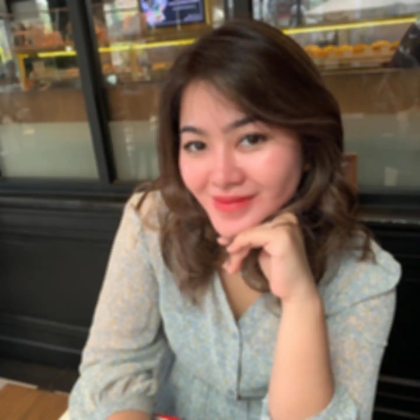 Sementara foto mantan istrinya dihujat usai melepas hijan, Zumi Zola malah dikabarkan mengalami masalah kesehatan di dalam bui.