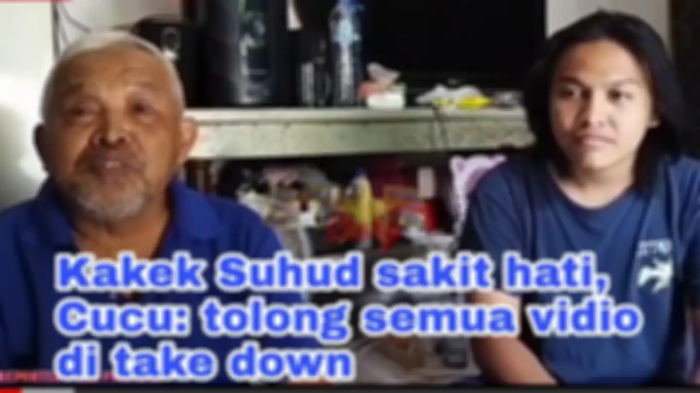 Foto tampang memelas kakek Suhud saat menerima bantuan dari Haji Sasa beredar di media sosial. Tetangga bongkar kebohongan kakek Suhud.