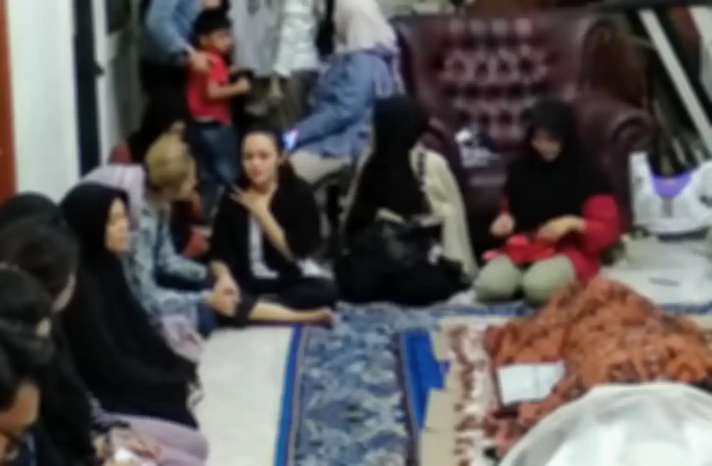 Marshanda melayat rekan satu sinetronnya, Cecep Reza, di rumah duka kawasan Rawamangun, Jakarta Timur, Selatan (19/11/2019).