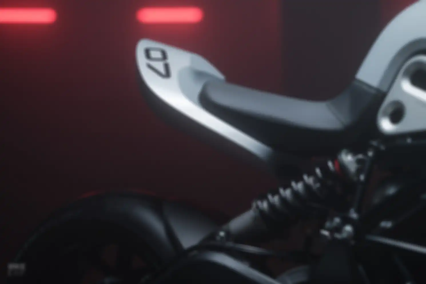Sektor buritan dibuat ala hornet cafe racer.