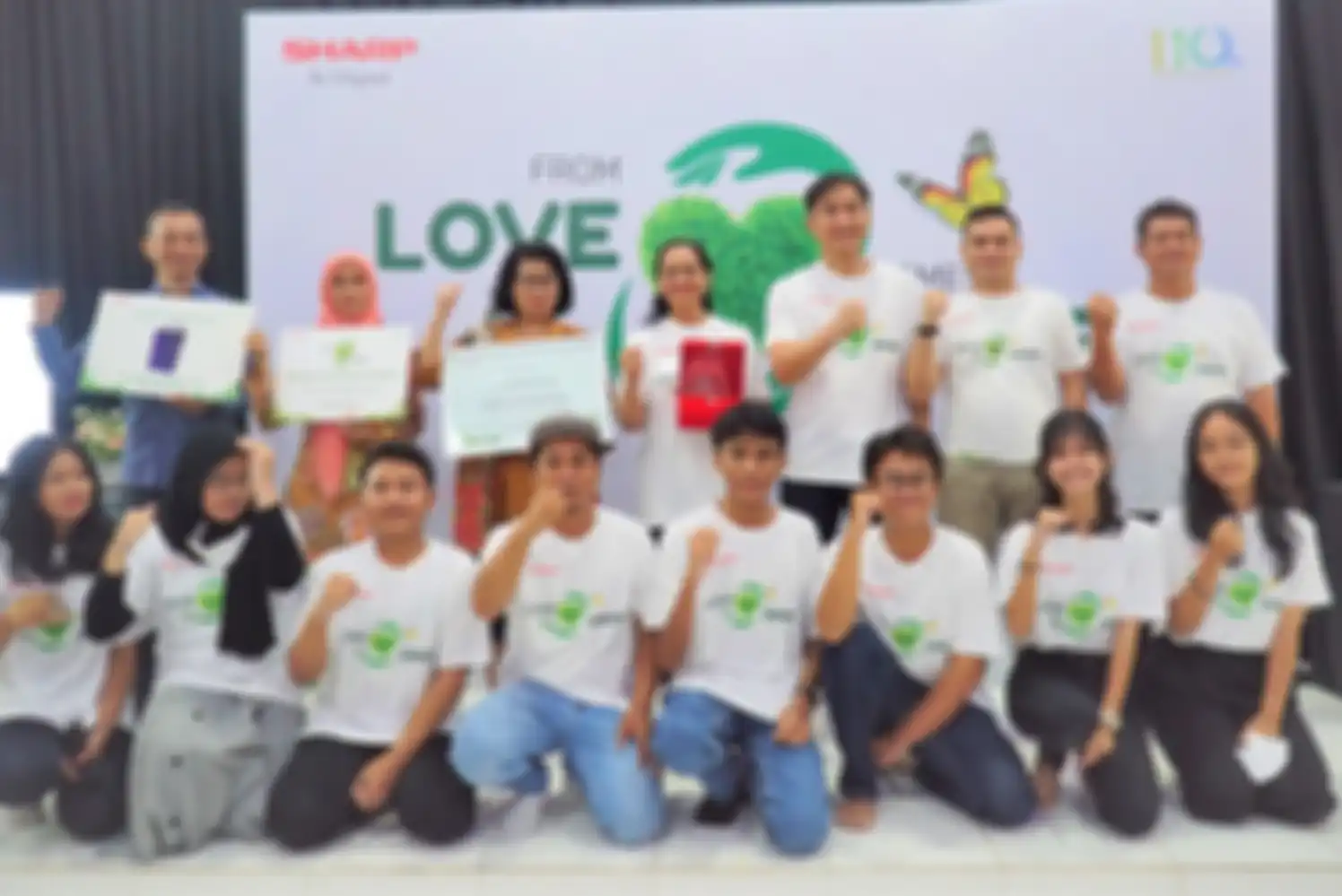 Para anak muda yang berkomitmen jaga lingkungan bareng Sharp Indonesia 