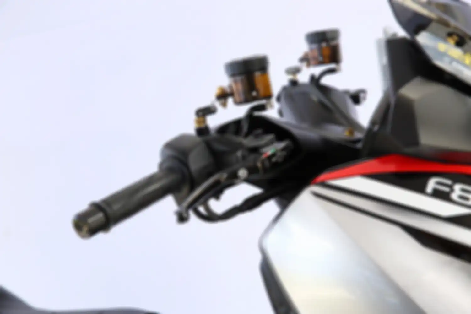 Yamaha XMAX juara Daily Use Customaxi Surabaya ini pakai sistem rem dari Brembo semua
