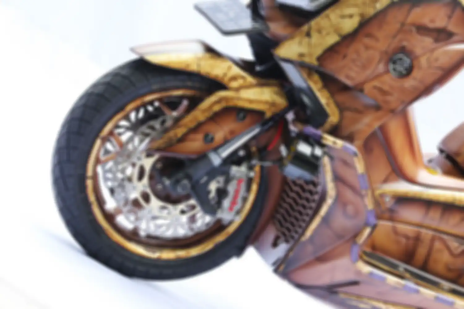 Yamaha XMAX Bertema Pharoh Best Suspension Big Bang Customaxi Yamaha
