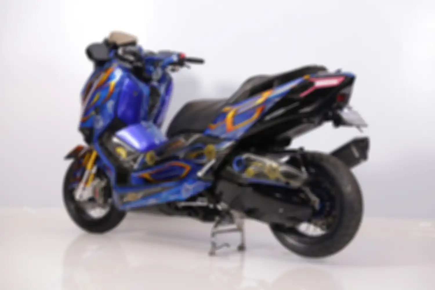 Yamaha XMAX juara master class Customaxi x Yamaha Heritage Built semifinal Solo