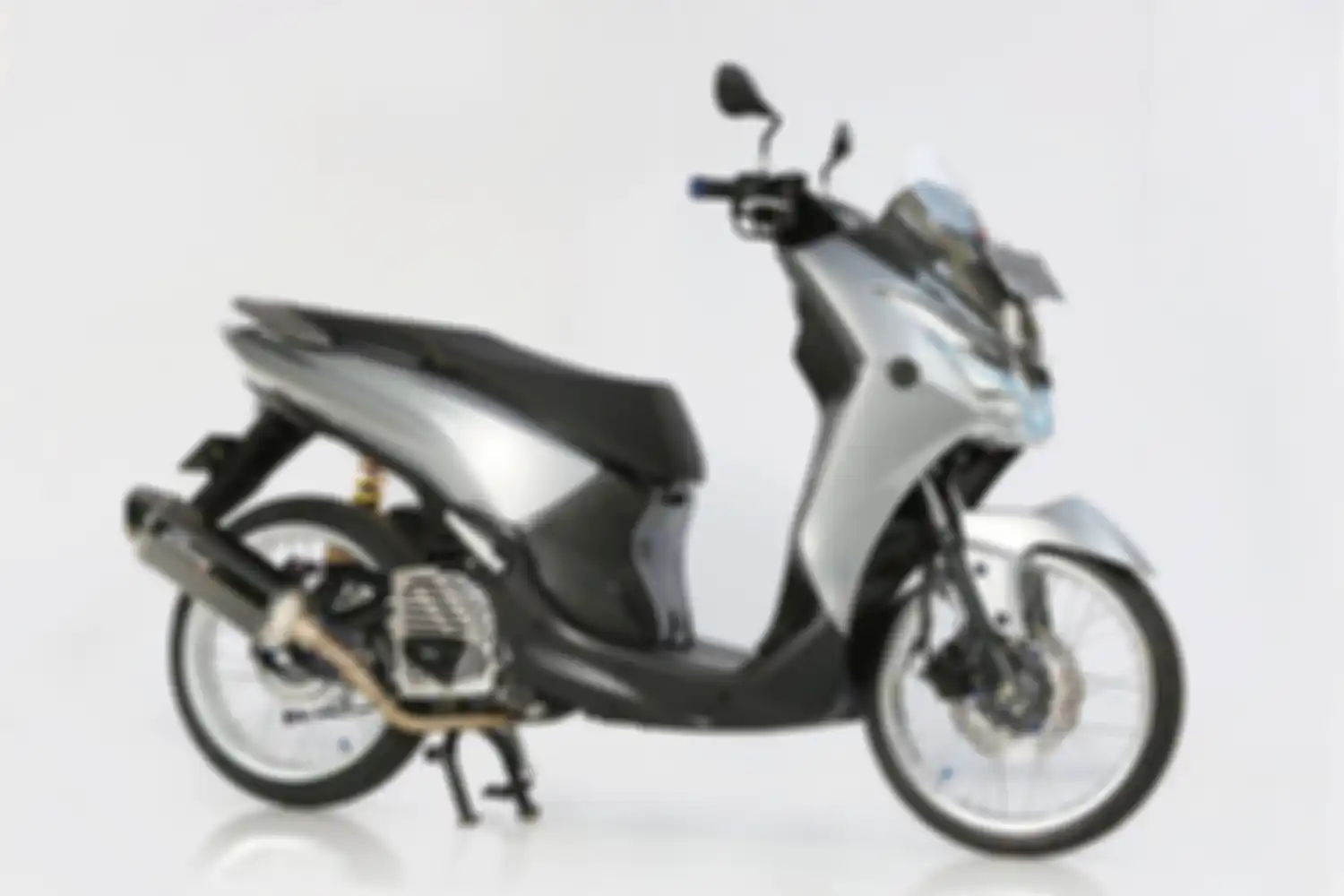 Modifikasi Yamaha Lexi Minimalis Poison Scooter