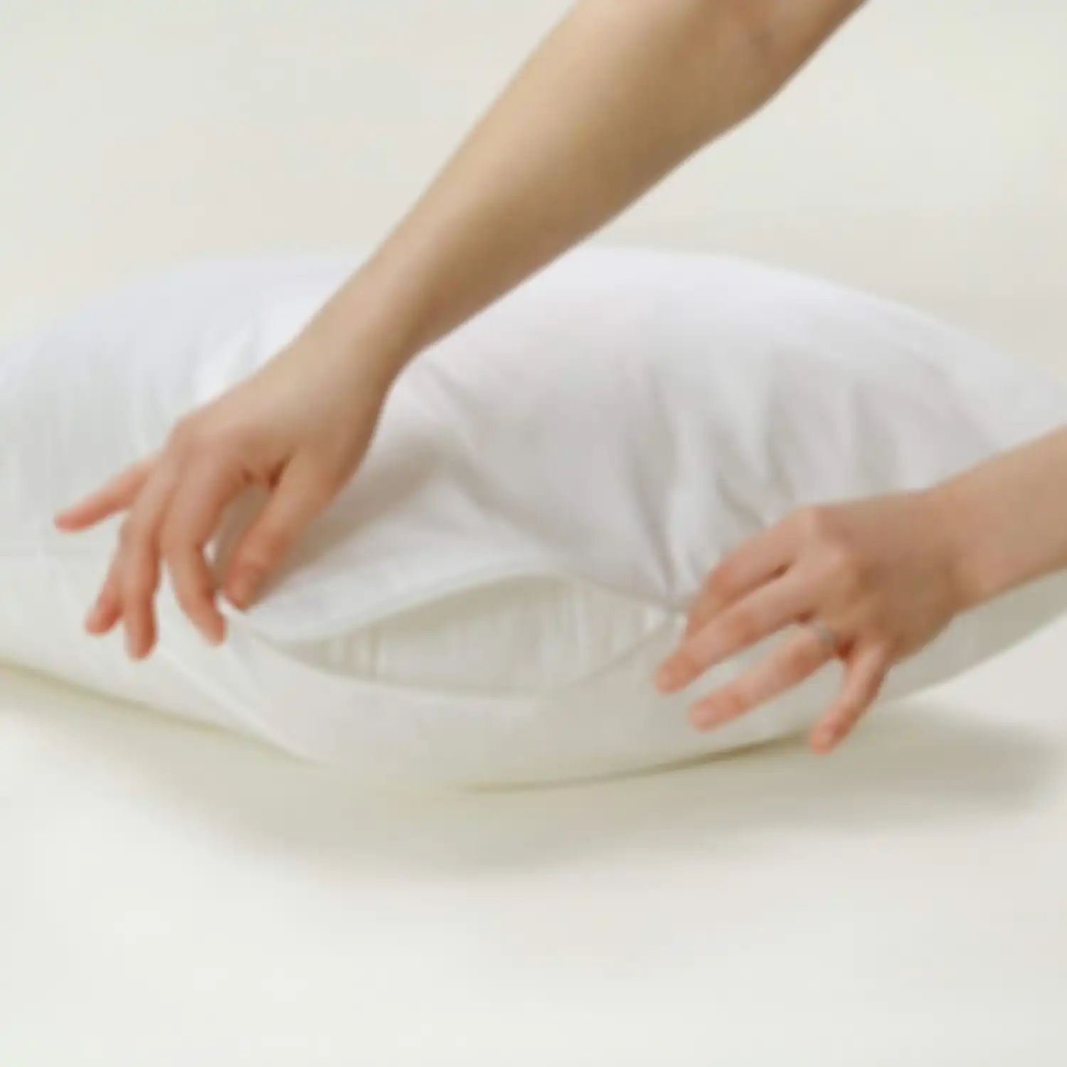 ganti sarung bantal