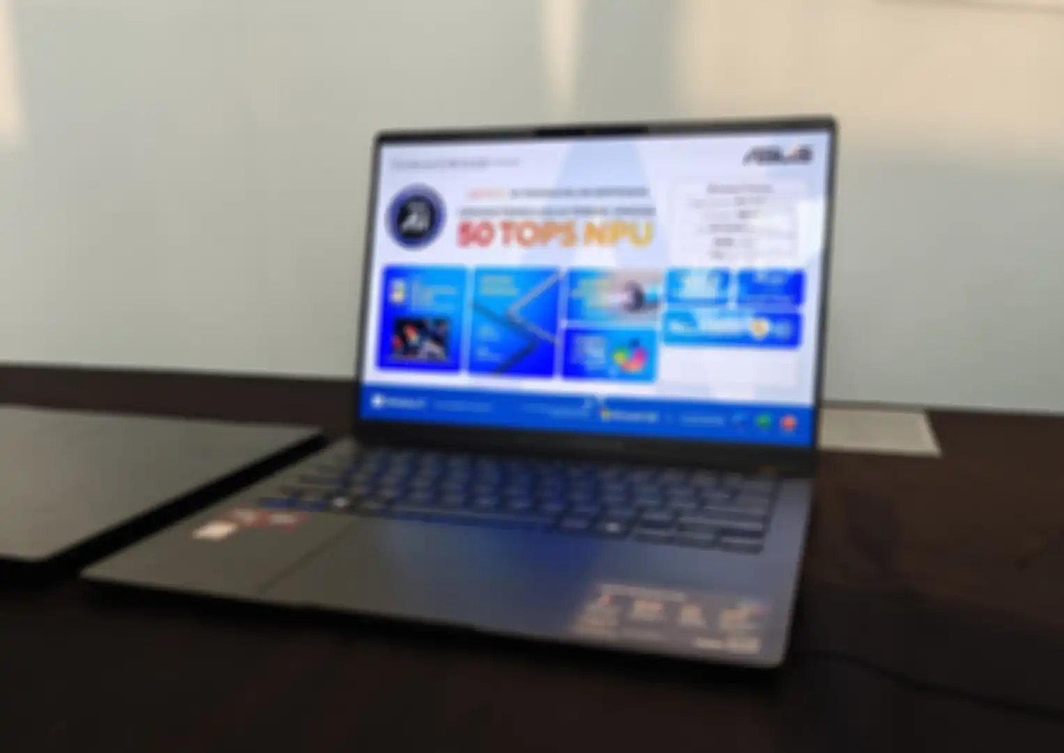  Vivobook S 14 OLED (M5406WA)