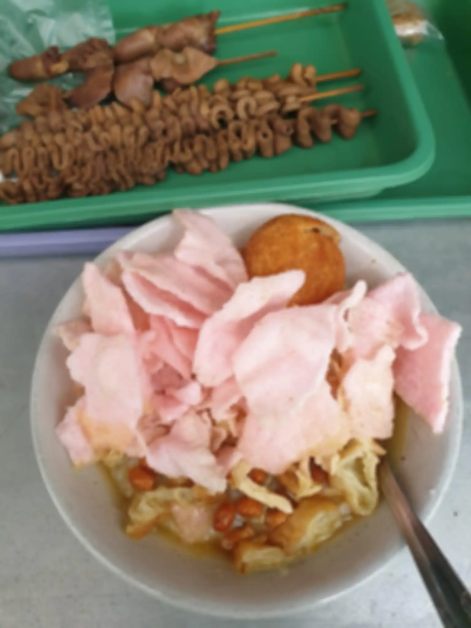 Simak ulasan 5 foto tempat wisata kuliner legendaris di Solo Jawa Tengah. Tentu, datang ke sini dijamin bisa sarapan enak. 