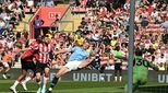 Frustrasi Ditahan Imbang Tim Juru Kunci Liga Inggris, Bek Man City Tantrum dengan Alasan Aneh